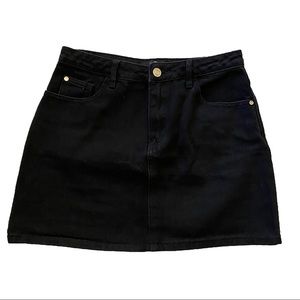 BLACK DENIM SKIRT